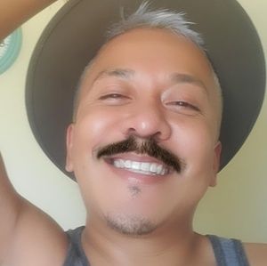 Meet your Posher, Luis